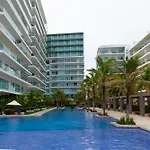 The Beaches-Beachfront Retreat