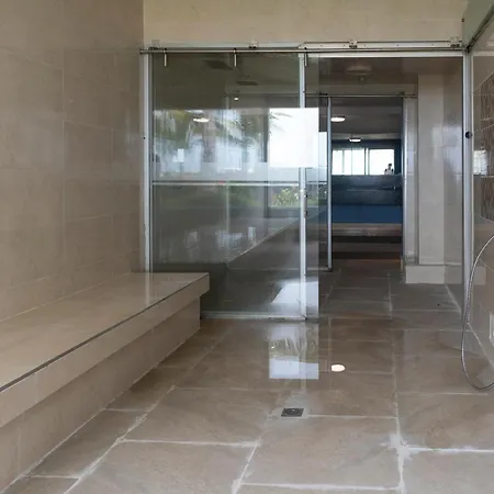 The Beaches-beachfront Retreat Apartamento