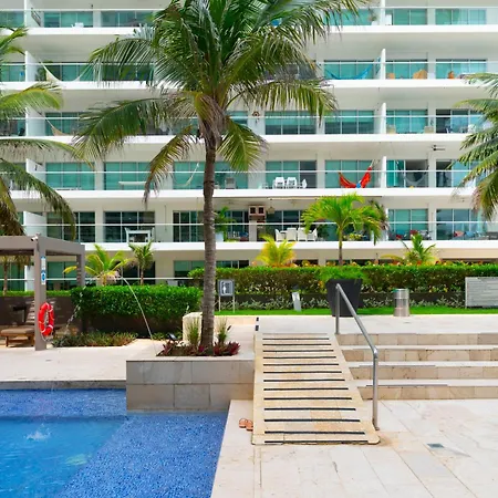 The Beaches-beachfront Retreat Apartamento *