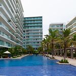 The Beaches-Beachfront Retreat