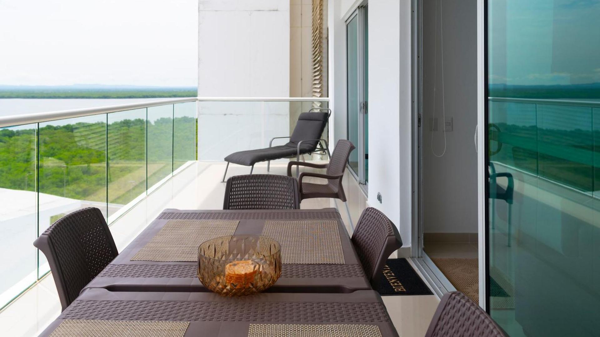 Apartment The Beaches-beachfront Retreat