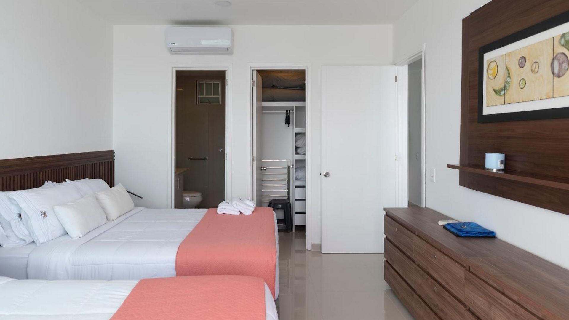 The Beaches-beachfront Retreat Apartment