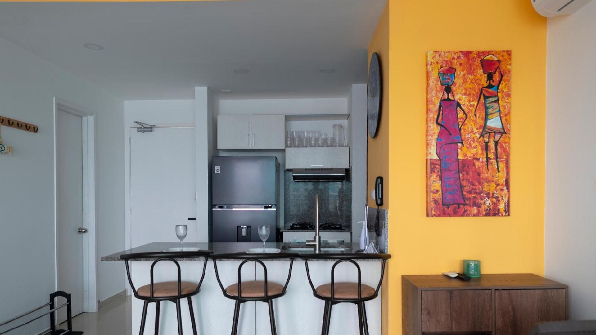 The Beaches-beachfront Retreat Apartment Cartagena