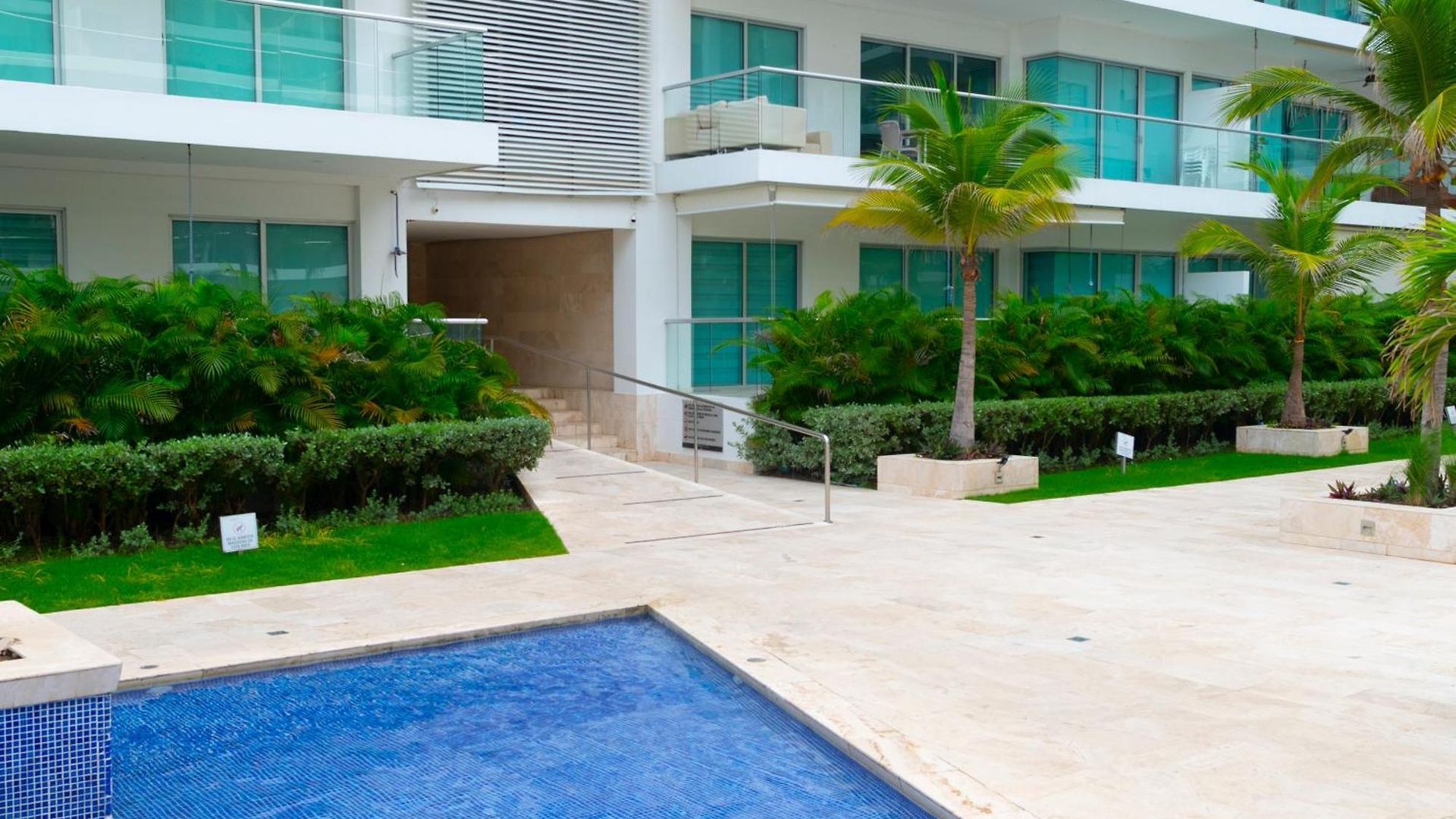 Apartment The Beaches-beachfront Retreat