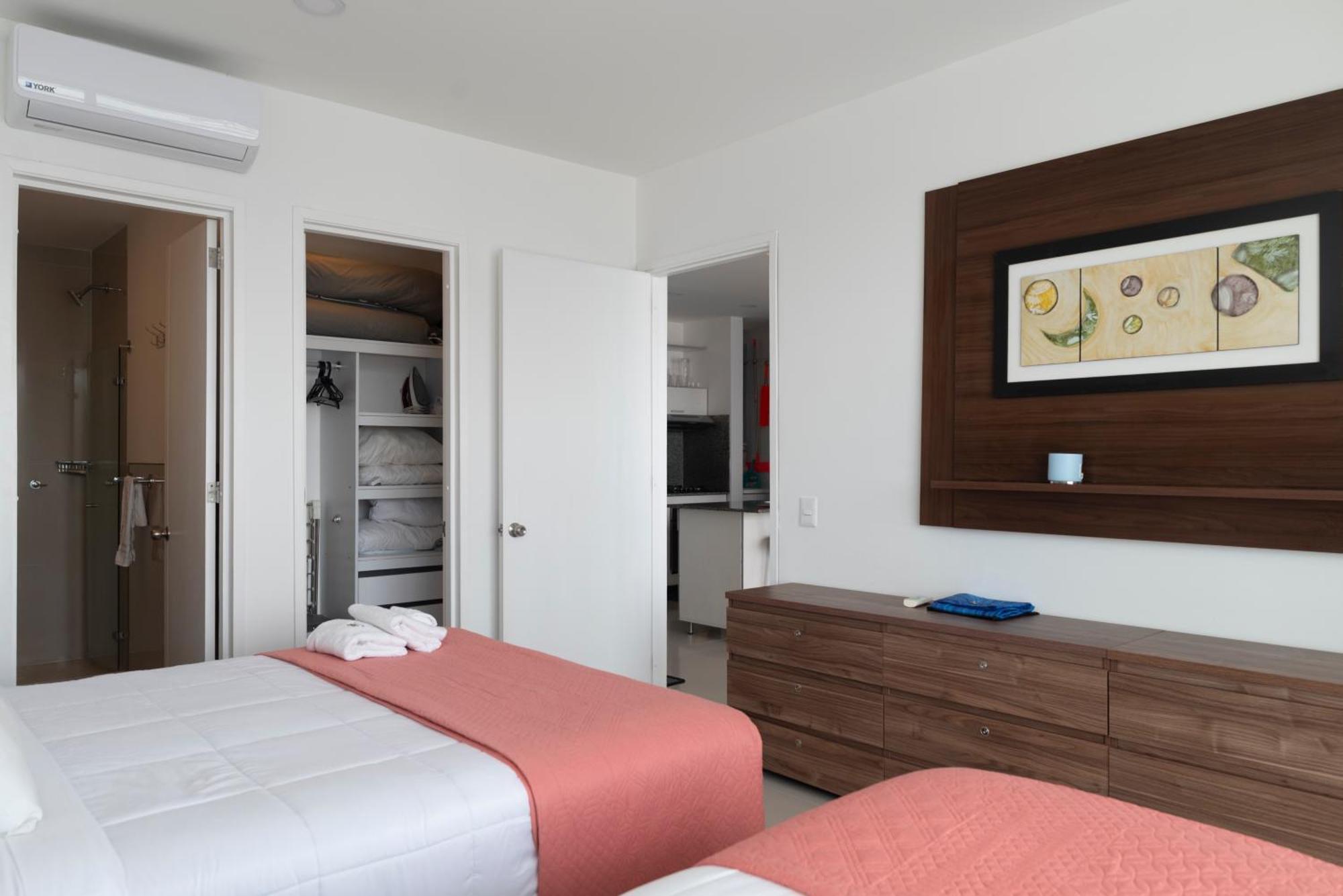 The Beaches-beachfront Retreat