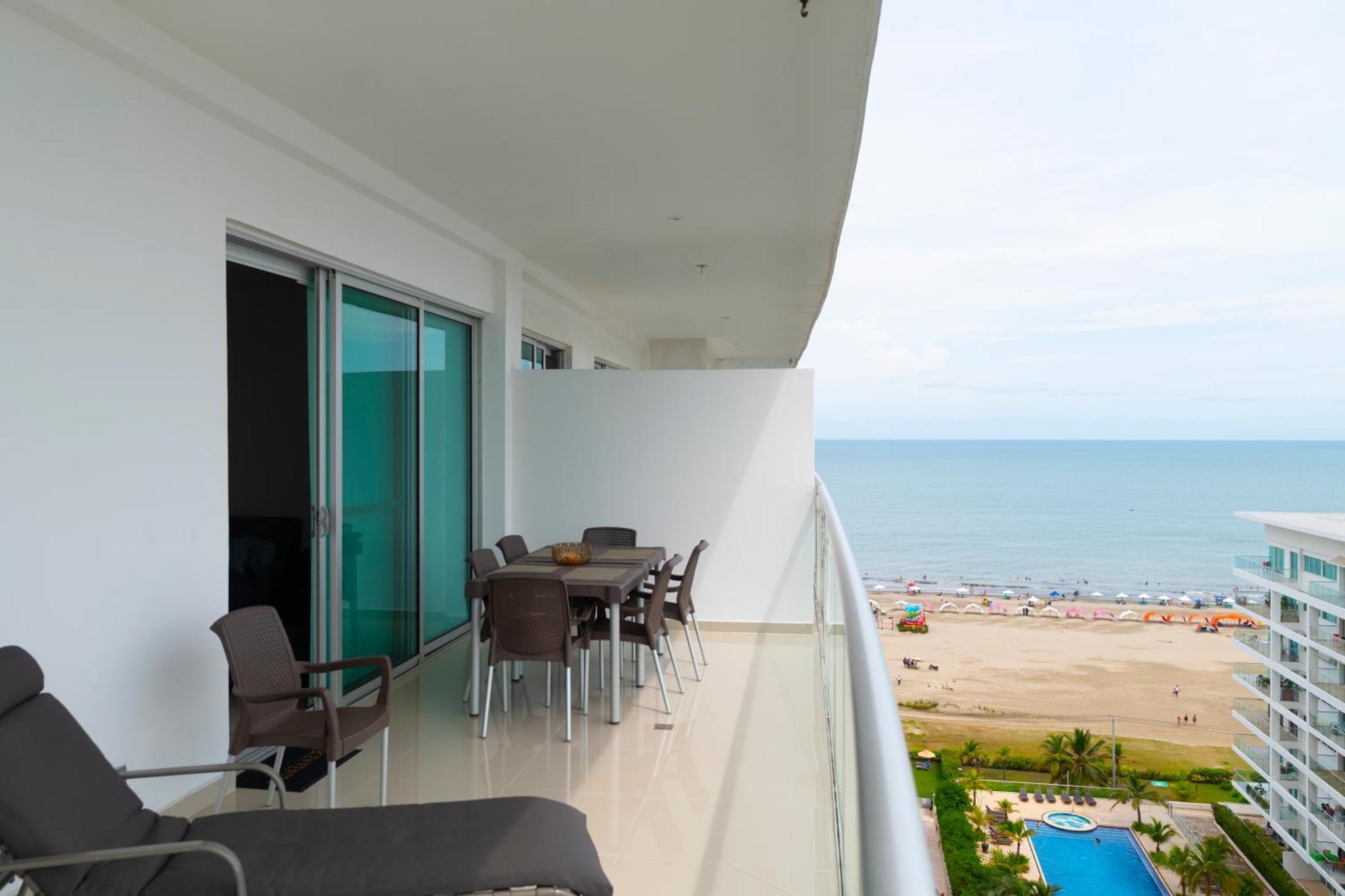 The Beaches-beachfront Retreat Apartment Cartagena