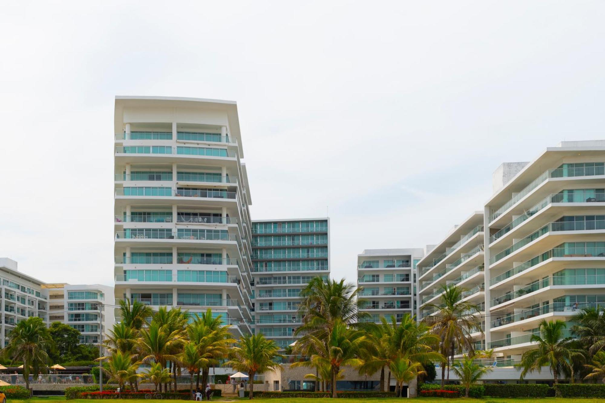 The Beaches-beachfront Retreat Apartment Cartagena
